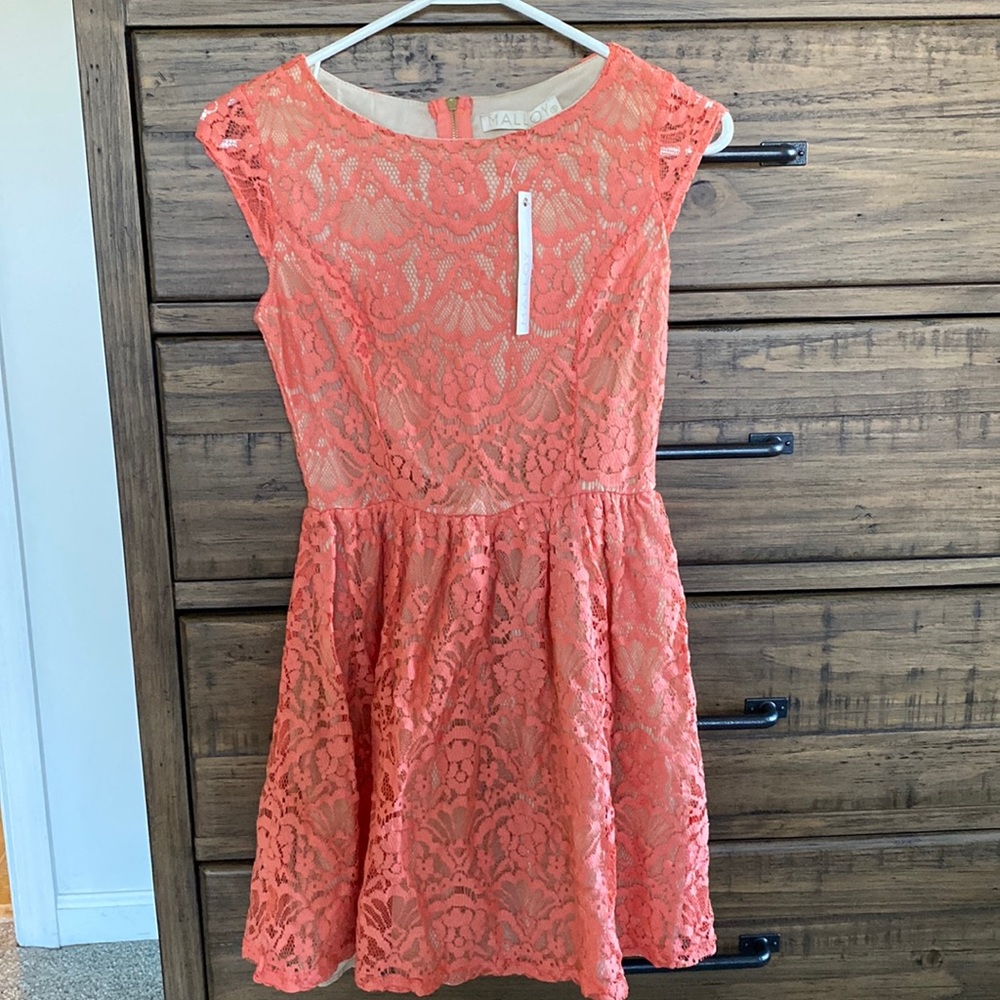 Malloy tan dress with orange lace overlay. Size S with brand tag (no price tag)